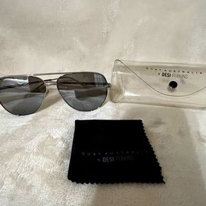 Quay Australia sunglasses in silver